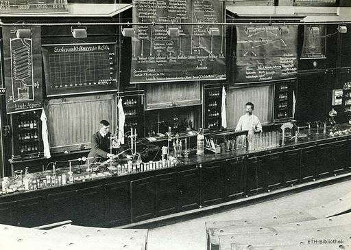 Hans Eduard Fierz, my great-grandfather in the chemistry lecture hall, standing to the left, around 1920